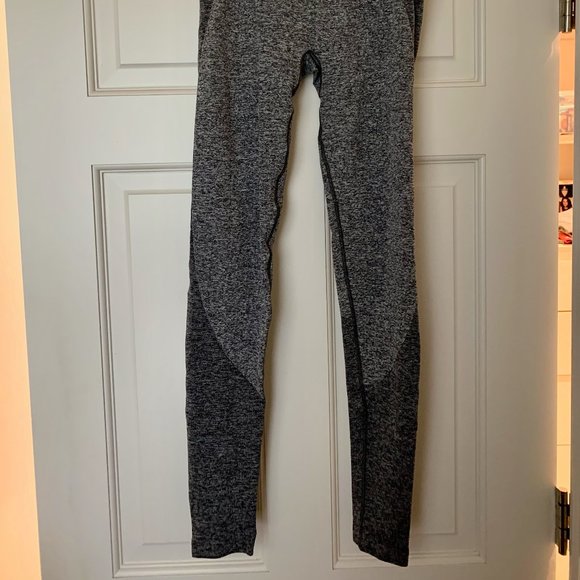Gymshark Flex Leggings - Picture 2 of 4